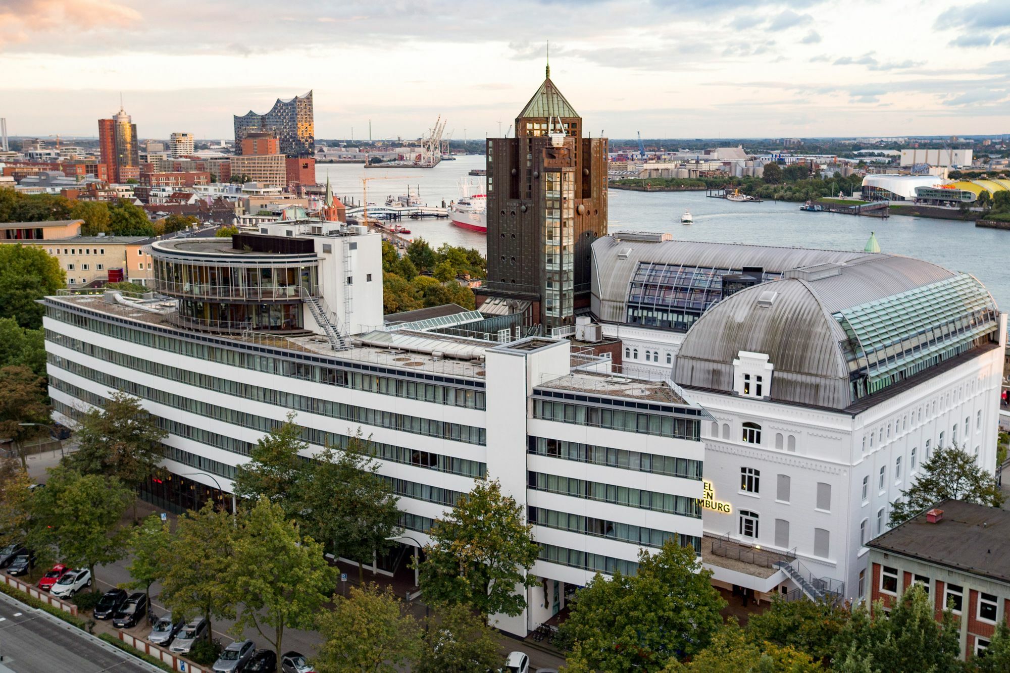 Hotel Hafen Hamburg Exterior foto